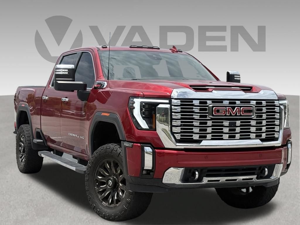 Used 2024 GMC Sierra 2500 Denali w/ Denali Reserve Package AWD/4WD image 3