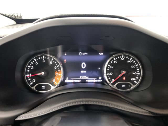 Used 2017 Jeep Renegade Trailhawk w/ Premium Trailhawk Package AWD/4WD image 18