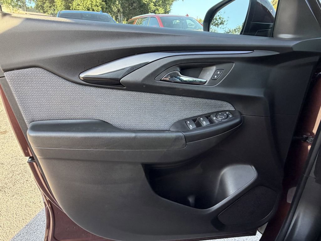 Certified 2023 Chevrolet TrailBlazer LT FWD image 20