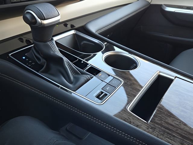 Used 2025 Toyota Sienna Limited image 34