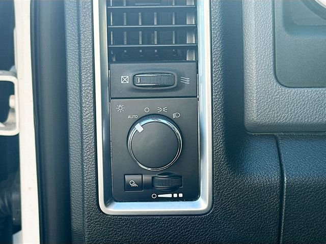 Used 2015 RAM 2500 SLT image 11