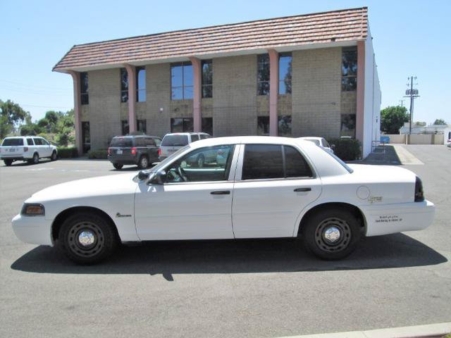 Used 2003 Ford Crown Victoria Police Interceptor RWD image 3