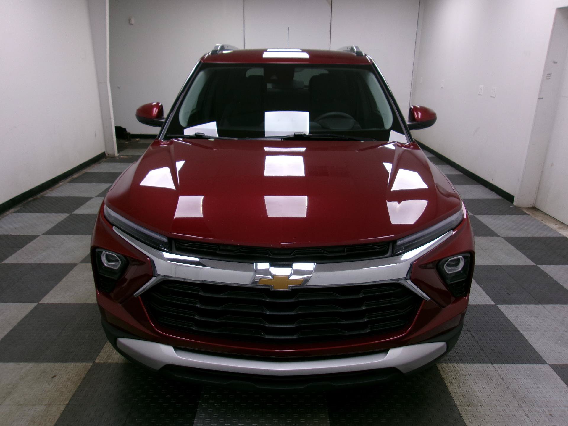 Used 2025 Chevrolet TrailBlazer LT AWD/4WD image 13