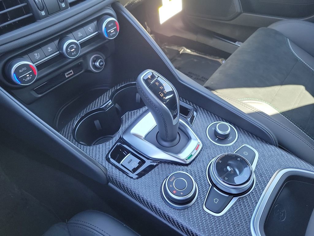 New 2024 Alfa Romeo Giulia Quadrifoglio image 10