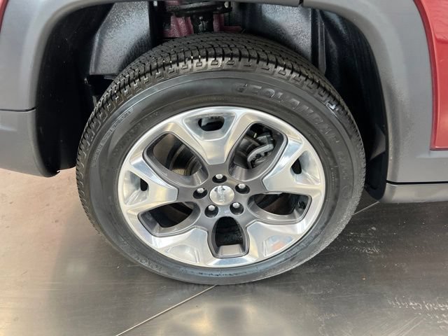 Used 2021 Jeep Compass Limited w/ Elite Interior Group AWD/4WD image 9