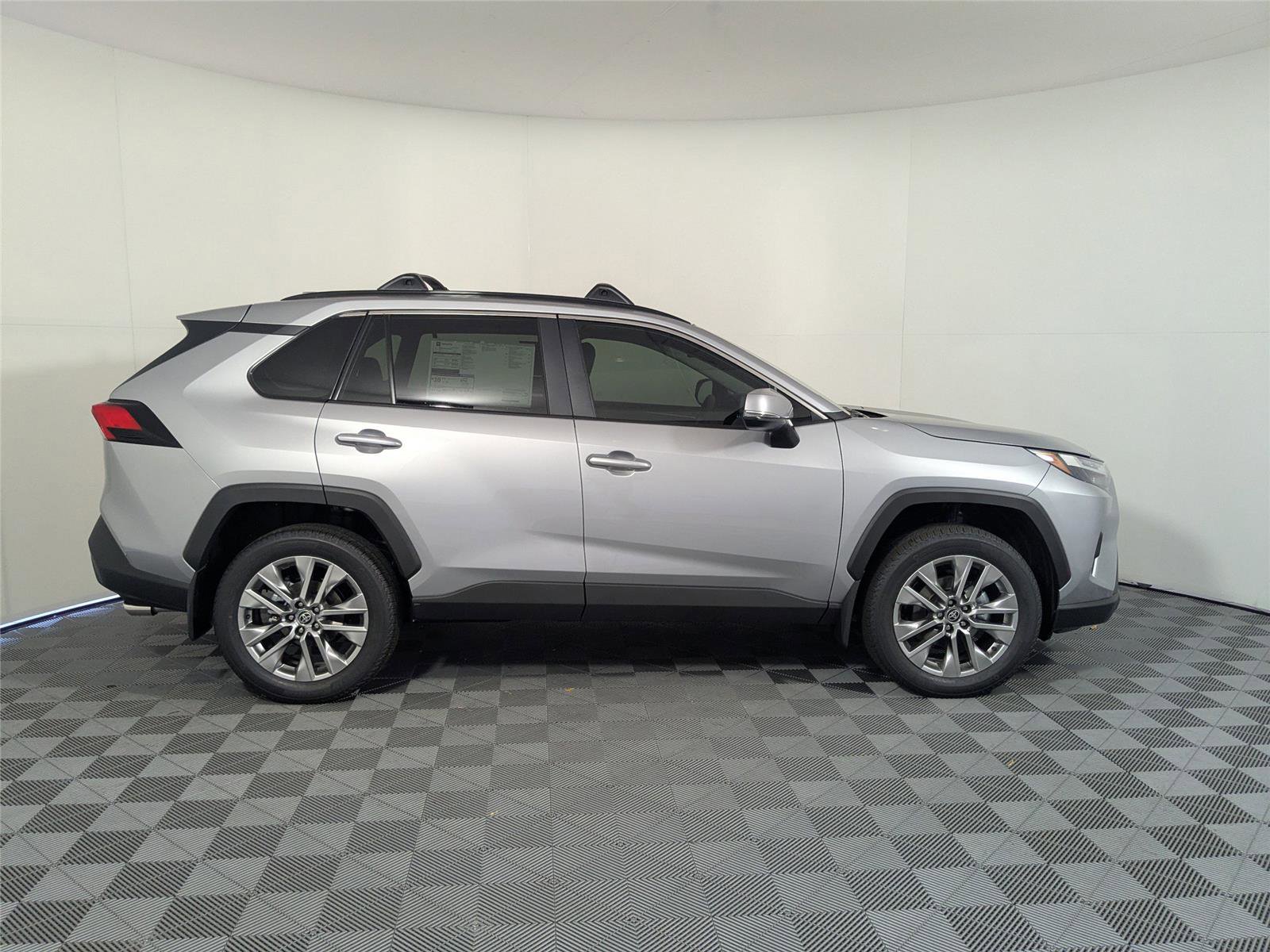 New 2025 Toyota RAV4 XLE Premium image 5