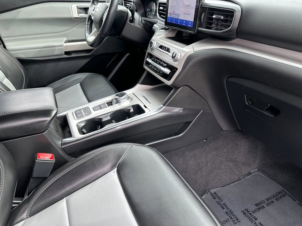 Certified 2023 Ford Explorer XLT w/ Equipment Group 202A image 16