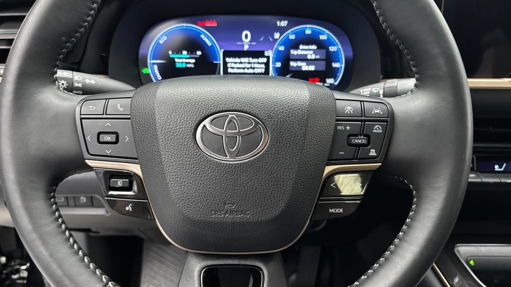 Used 2026 Toyota Crown AWD/4WD image 19