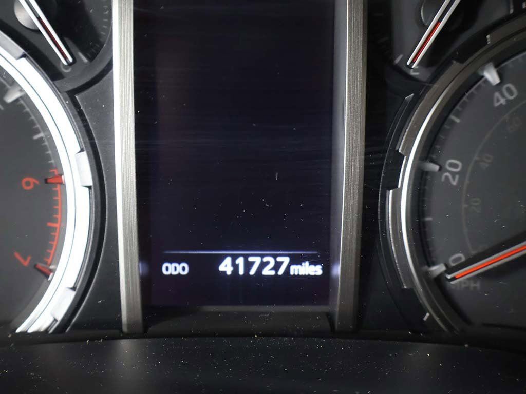 Used 2024 Toyota 4Runner TRD Off-Road Premium image 37