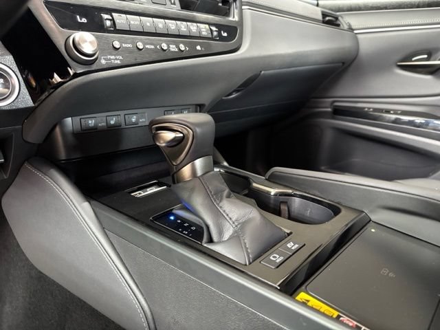 Used 2025 Lexus ES 300h F Sport w/ Accessory Package (Z1) FWD image 21