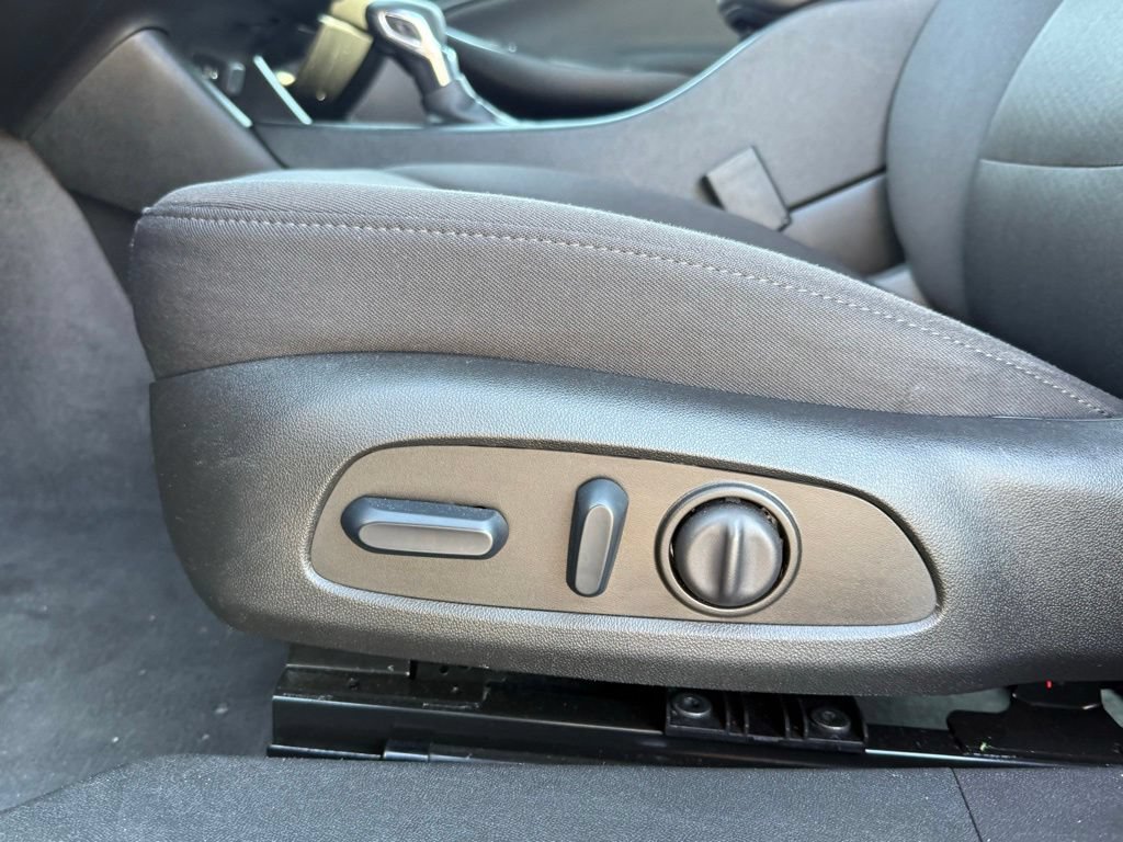 Used 2024 Chevrolet Malibu LT FWD image 28