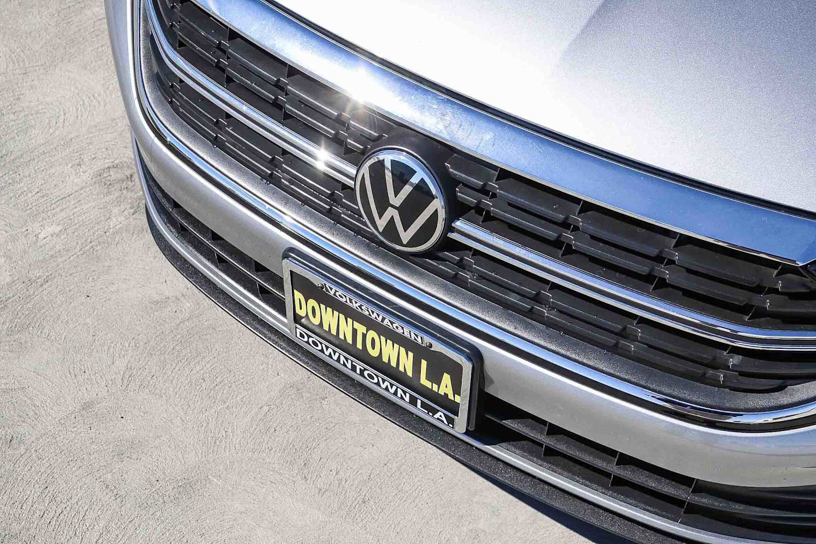 Certified 2022 Volkswagen Jetta SE image 8
