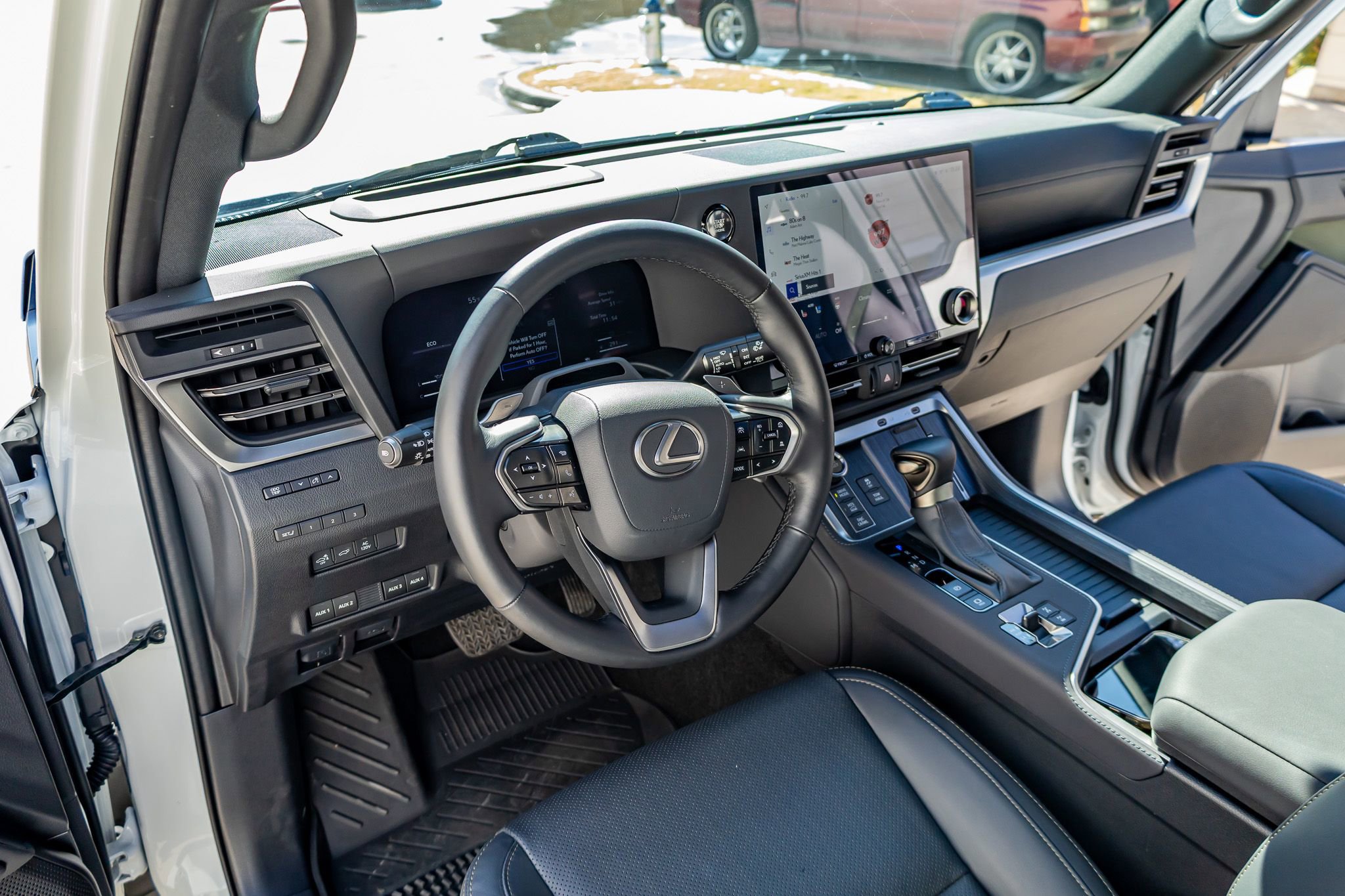 Used 2025 Lexus GX 550 550 Overtrail image 17