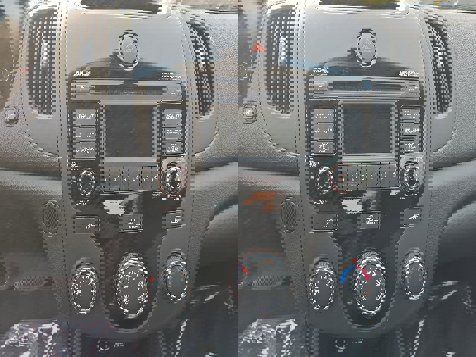 Used 2012 Kia Forte Koup EX image 20