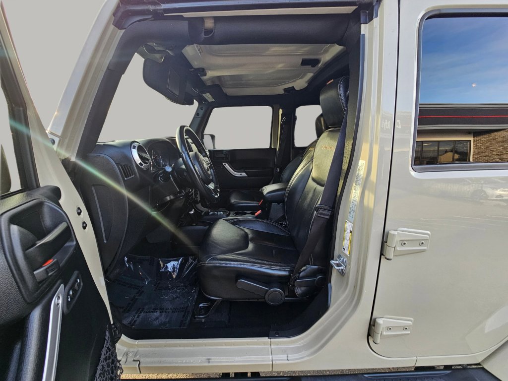 Used 2017 Jeep Wrangler Unlimited Sahara w/ Max Tow Package image 21