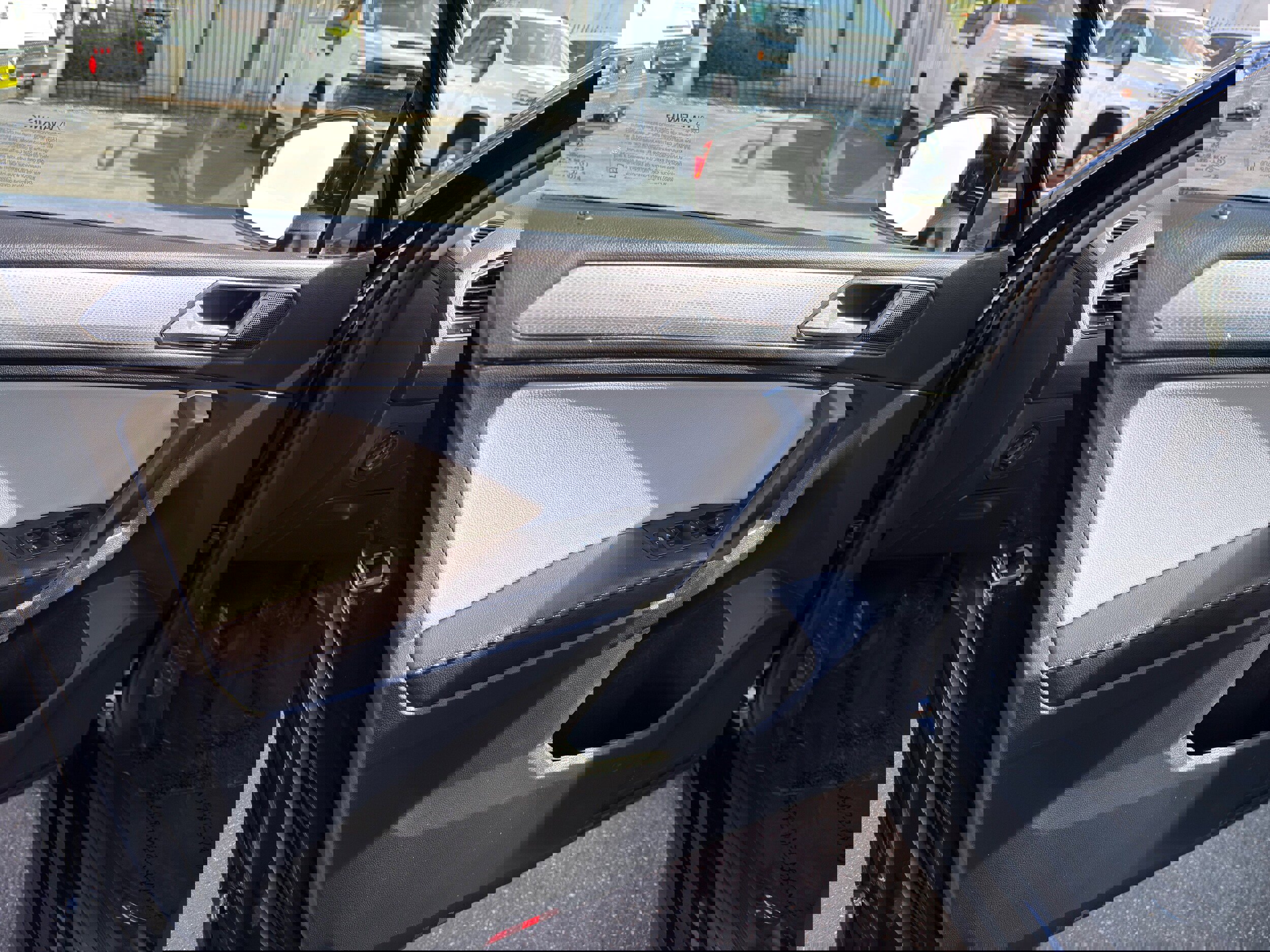 Used 2024 Volkswagen Tiguan S image 25