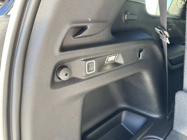 New 2025 Jeep Grand Cherokee L Altitude image 11