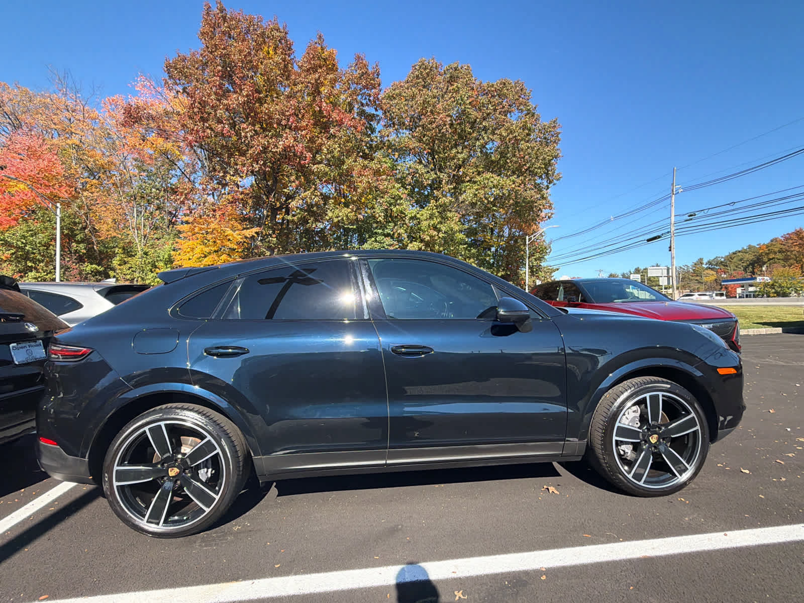 Used 2022 Porsche Cayenne Coupe AWD/4WD image 5