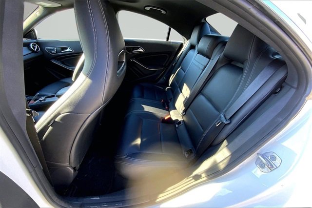Used 2018 Mercedes-Benz CLA 250 4MATIC image 19