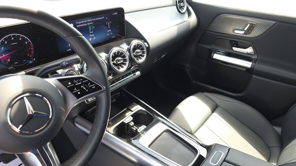 Certified 2025 Mercedes-Benz GLA 250 image 22