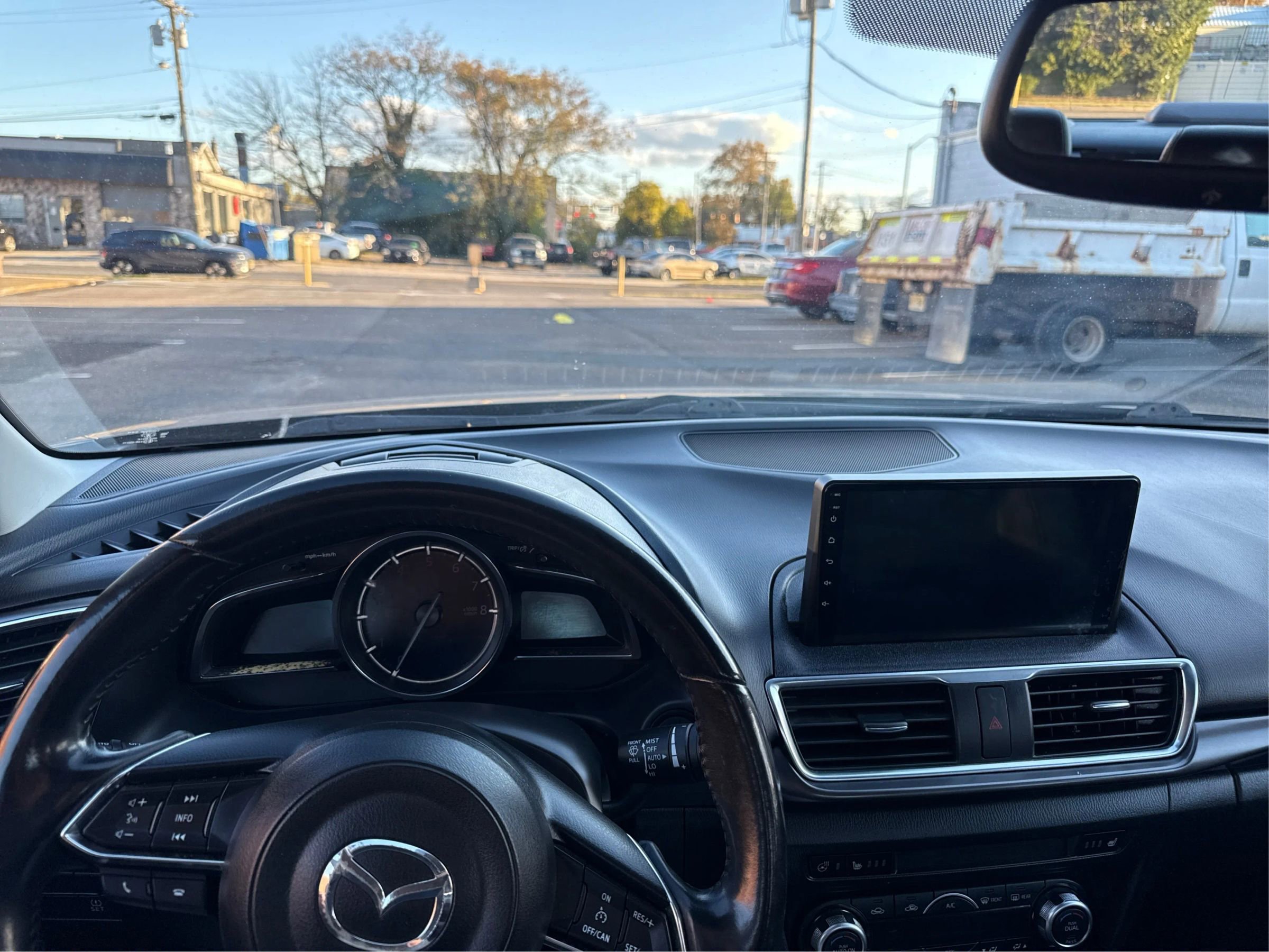 Used 2017 MAZDA MAZDA3 Grand Touring w/ Premium Equipment Package image 17