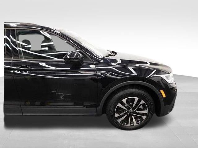 Used 2024 Volkswagen Tiguan S image 20