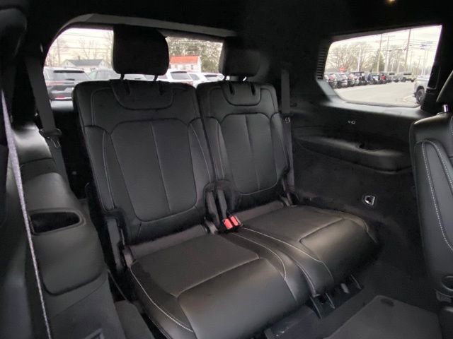 Used 2024 Jeep Grand Cherokee L Overland w/ Luxury Tech Group IV image 24