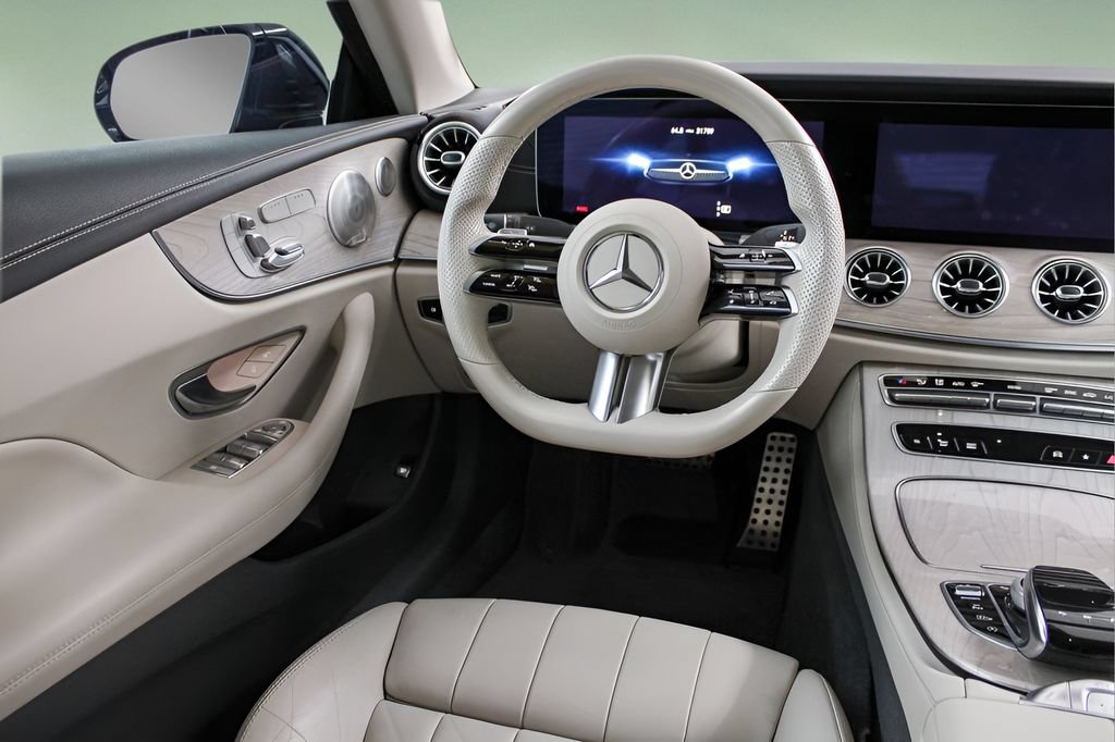 Used 2022 Mercedes-Benz E 450 Cabriolet image 18
