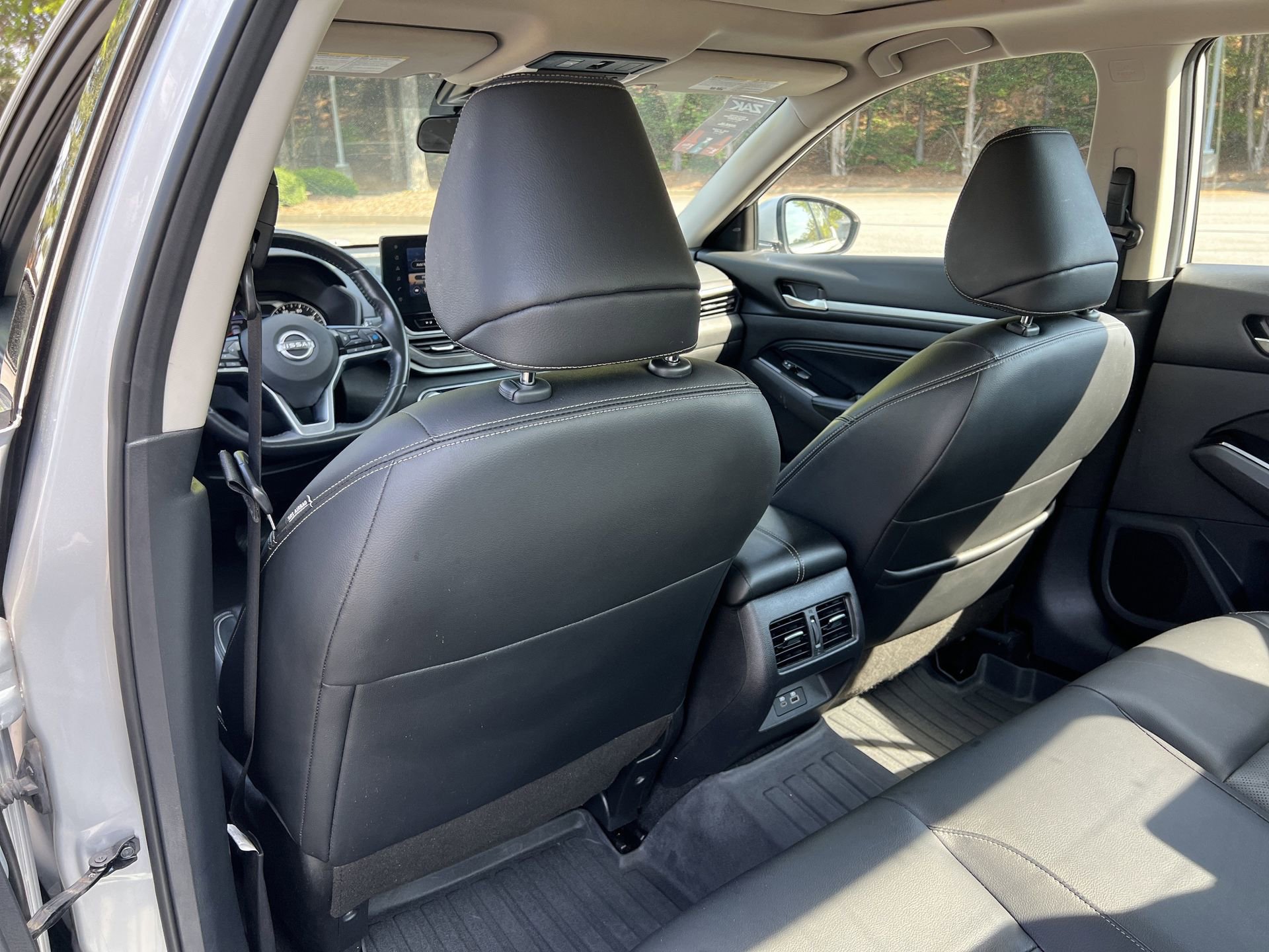 Used 2023 Nissan Altima 2.5 SL FWD image 18