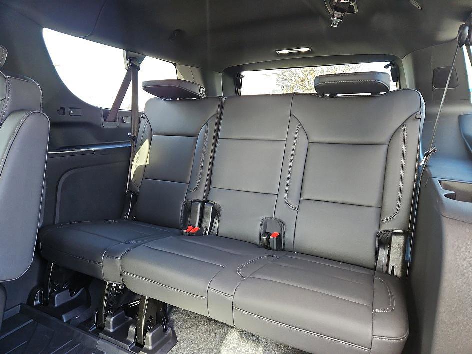 New 2026 Chevrolet Suburban Z71 w/ Z71 Off-Road Package image 11