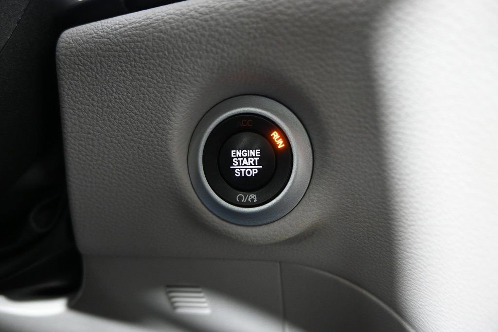 Used 2022 Chrysler Pacifica Limited image 34