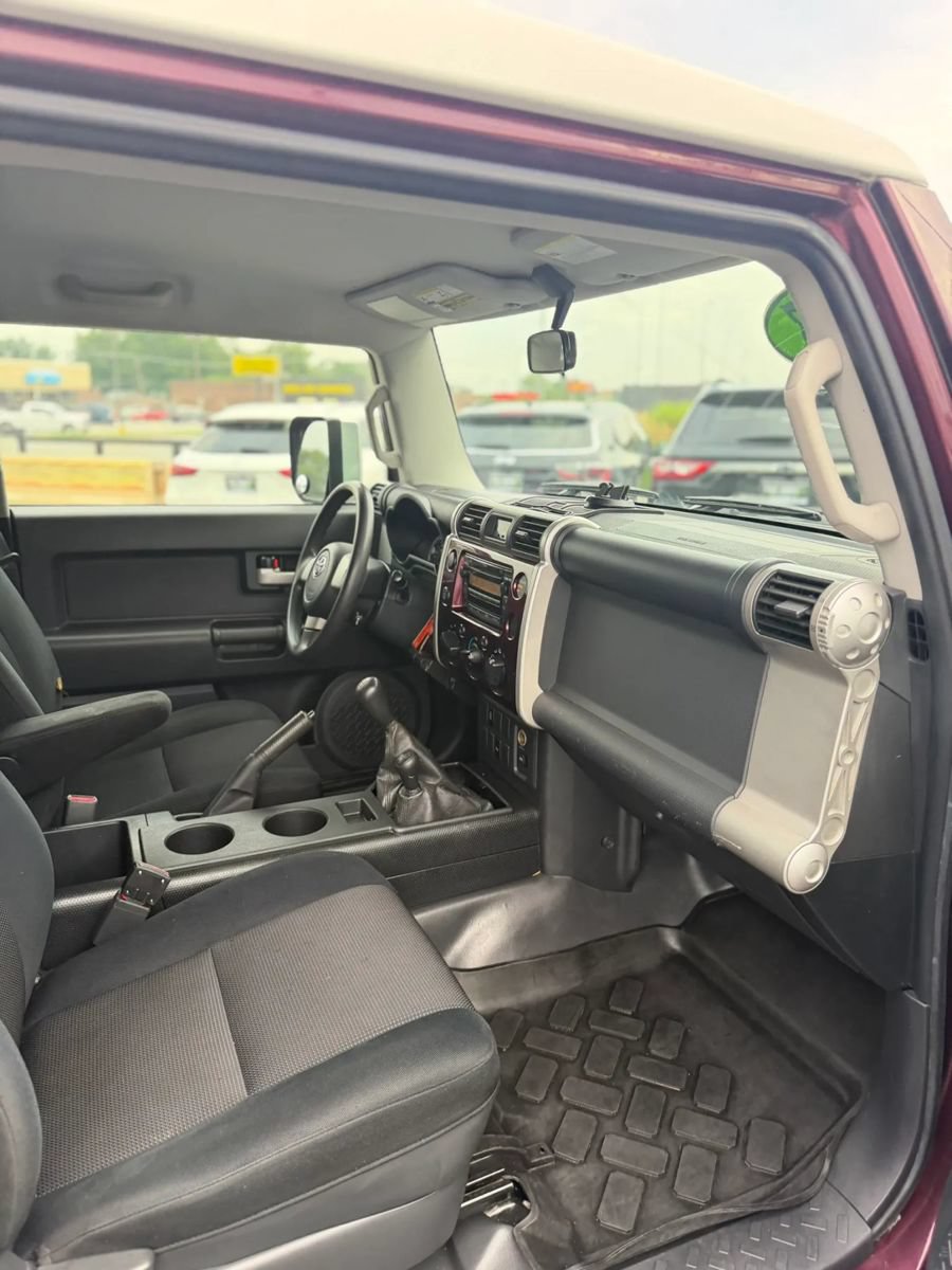 Used 2007 Toyota FJ Cruiser 4WD image 11