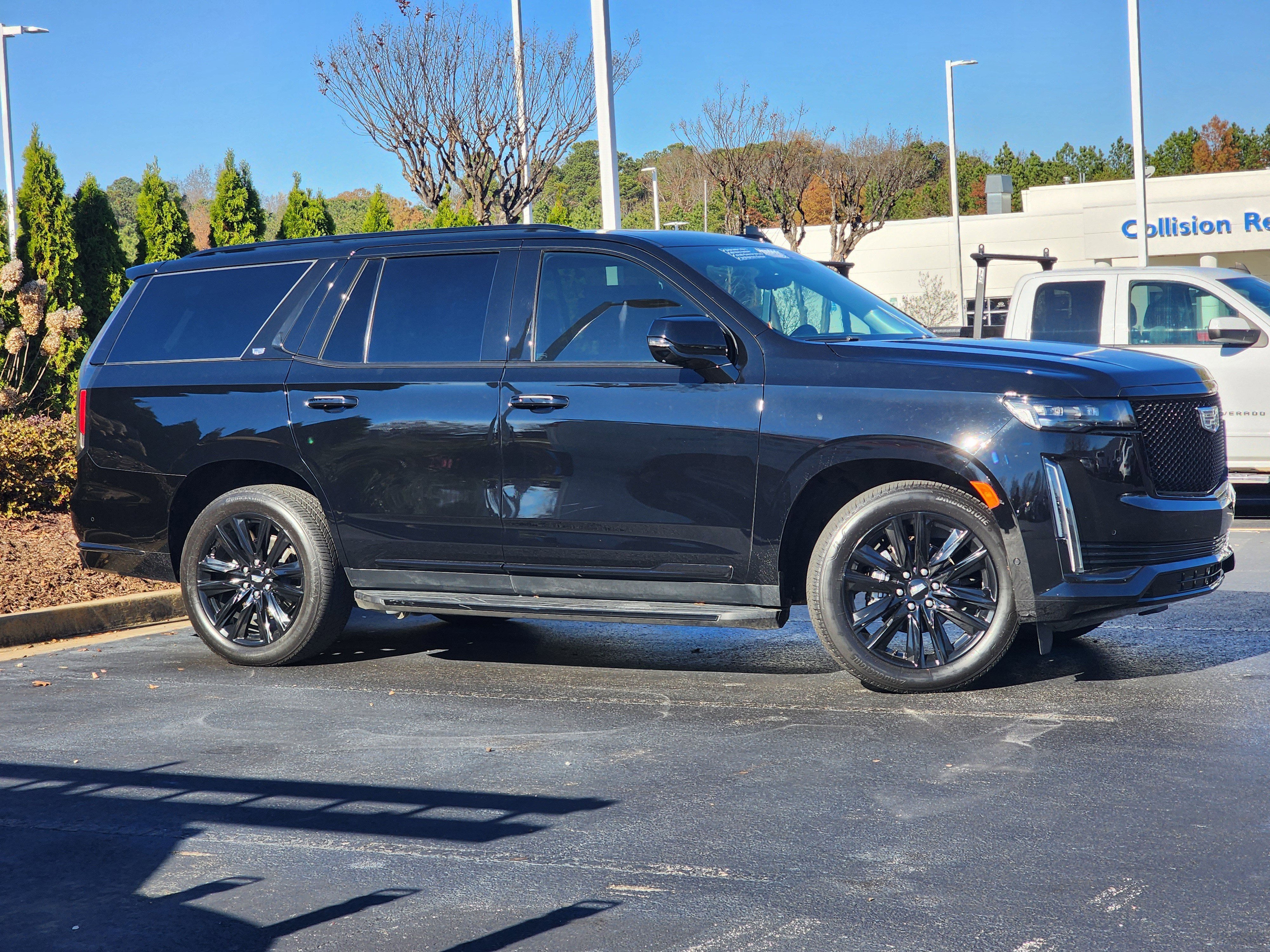 Used 2021 Cadillac Escalade Sport Platinum image 3