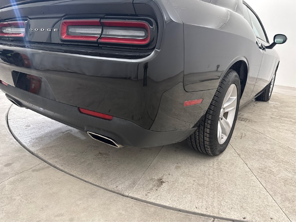 Used 2023 Dodge Challenger SXT RWD image 23