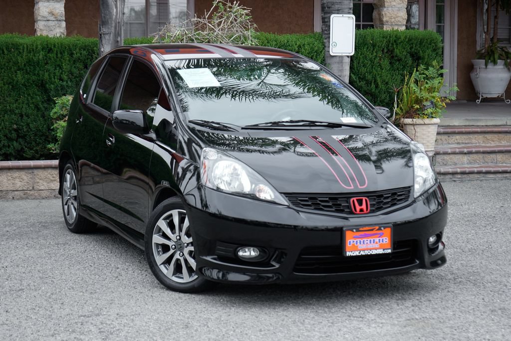Used 2013 Honda Fit Sport image 2