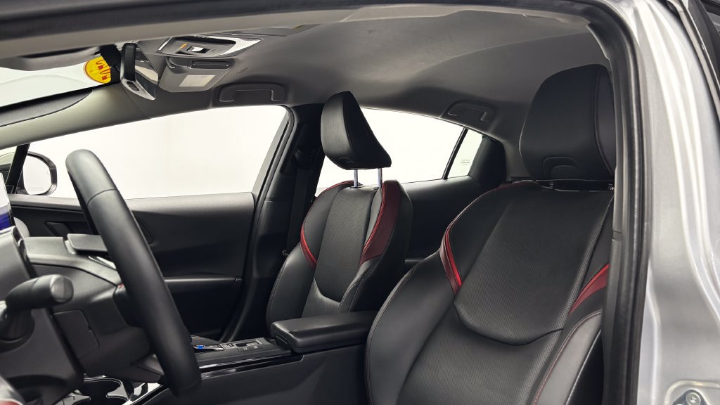 Certified 2023 Toyota Prius Prime FWD image 10