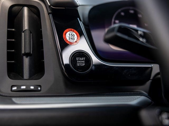 Certified 2025 Porsche Cayenne S AWD/4WD image 32