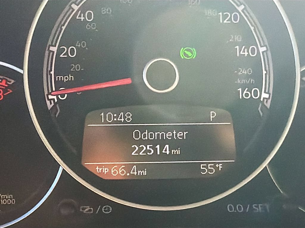 Used 2019 Volkswagen Beetle 2.0T SE FWD image 12