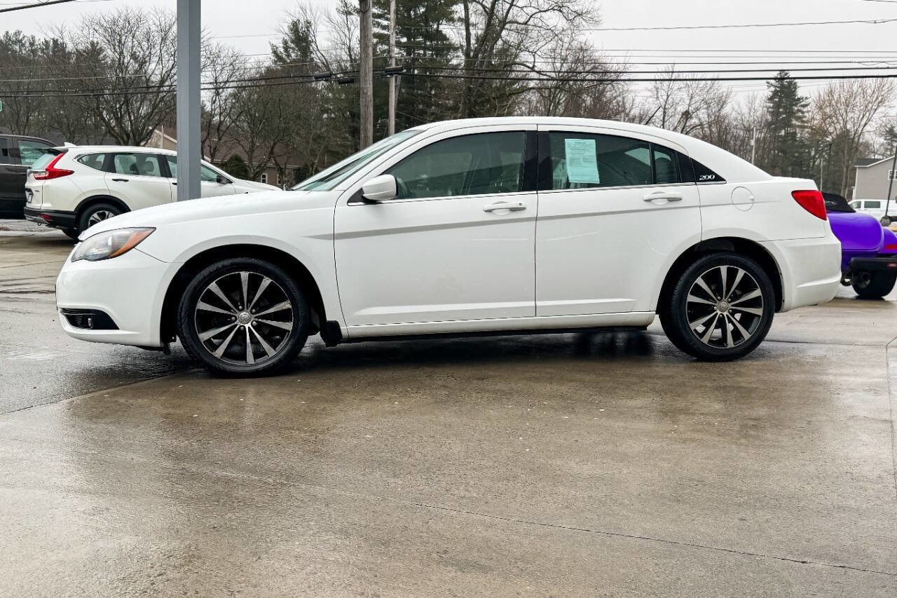 Used 2014 Chrysler 200 Touring w/ 200 S Group FWD image 5