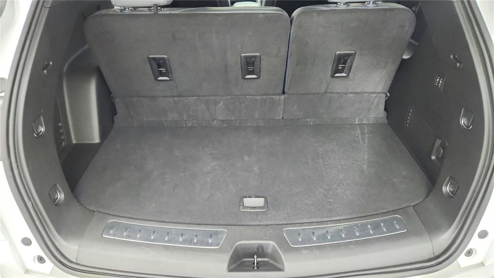 Used 2024 Buick Enclave Premium image 18