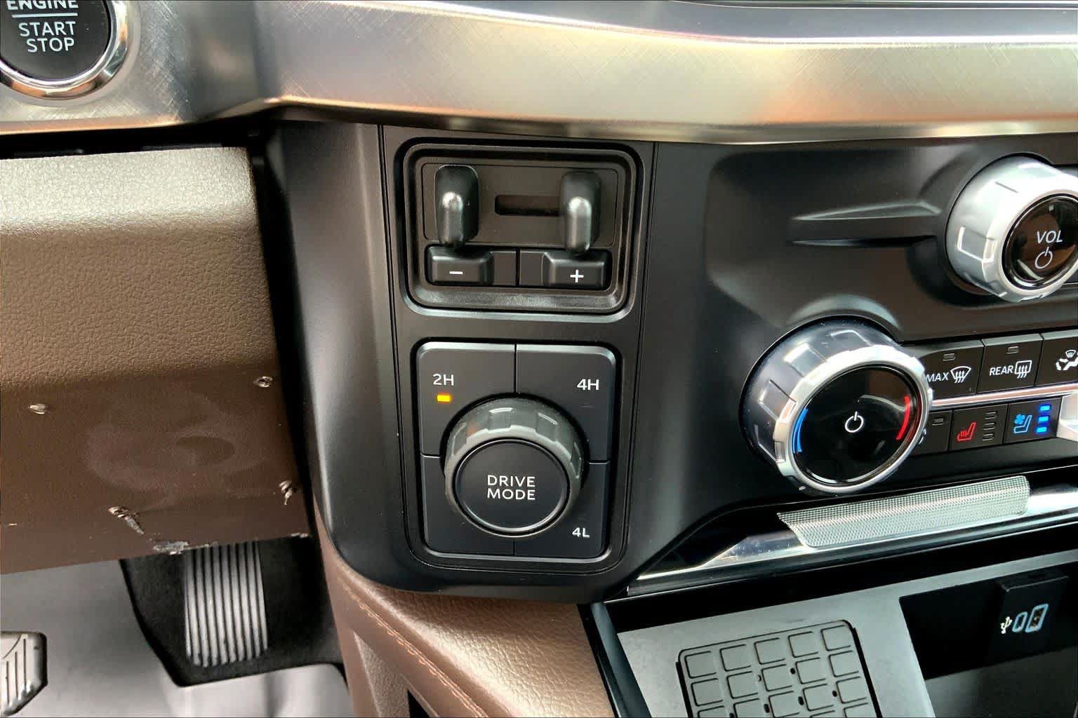 Used 2024 Ford F450 King Ranch w/ FX4 Off-Road Package AWD/4WD image 30