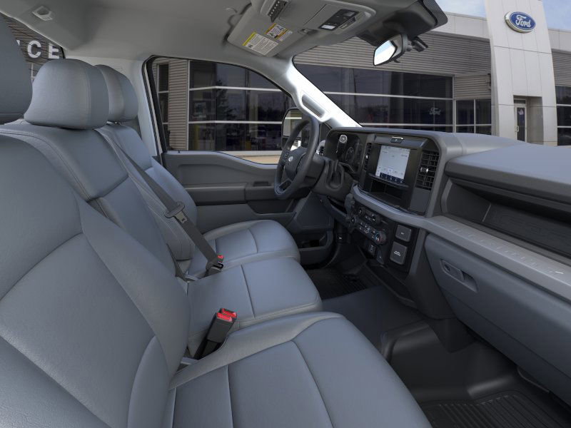 New 2025 Ford F550 4x4 Regular Cab Super Duty image 11