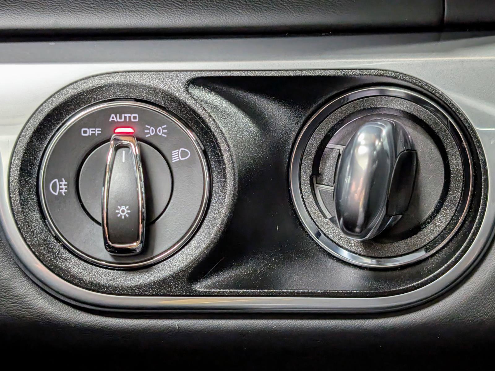 Used 2025 Porsche 718 Cayman S image 30