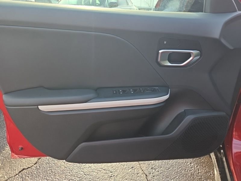 New 2025 Kia K4 GT-Line w/ GT-Line Sunroof Package FWD image 21