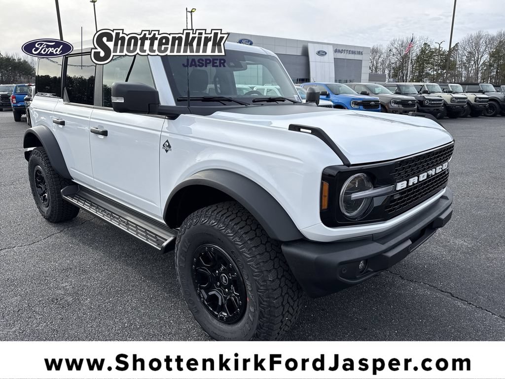 New 2025 Ford Bronco Outer Banks w/ Sasquatch Package