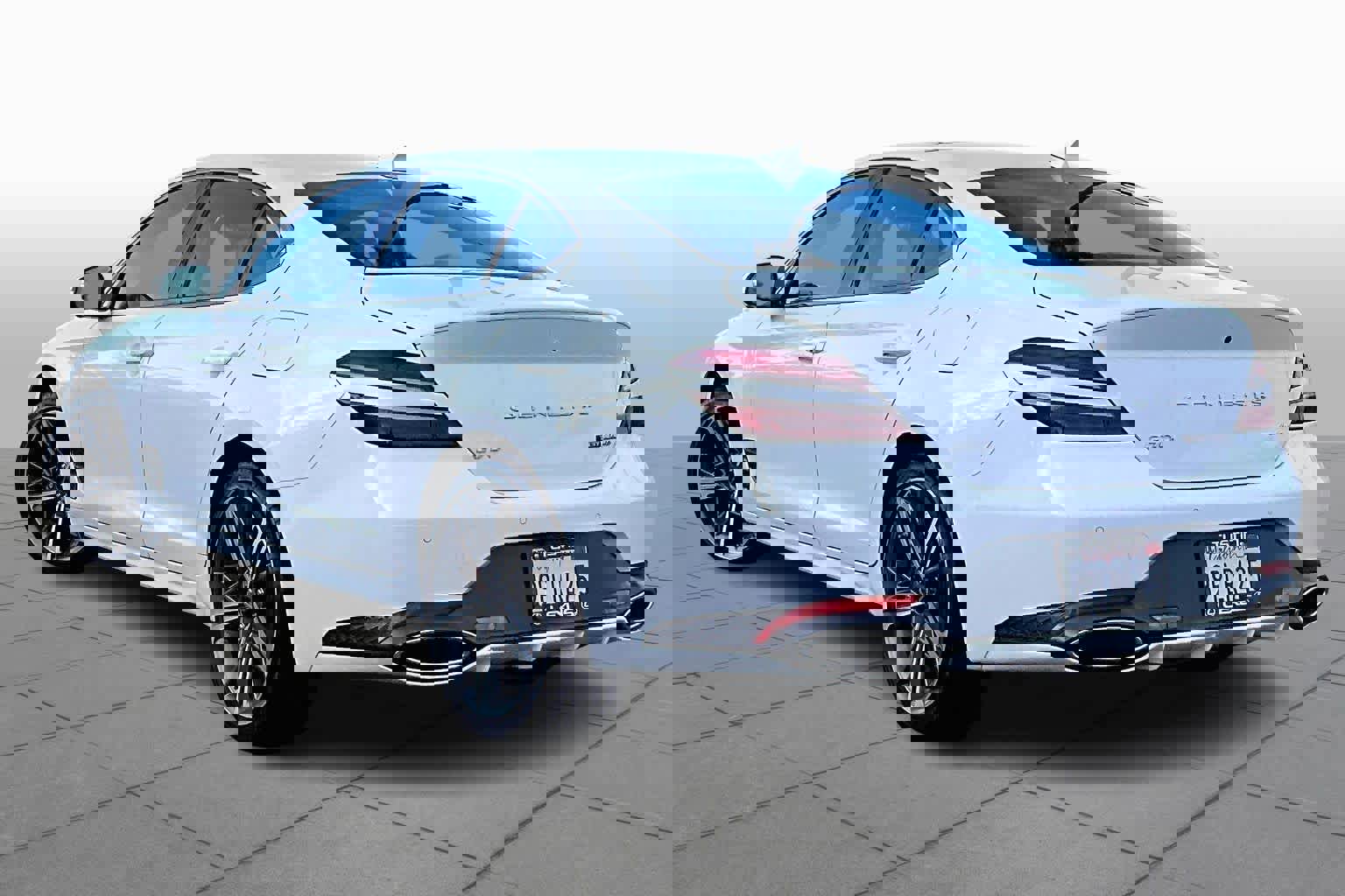 Used 2024 Genesis G70 3.3T Advanced w/ Sport Prestige Package image 11