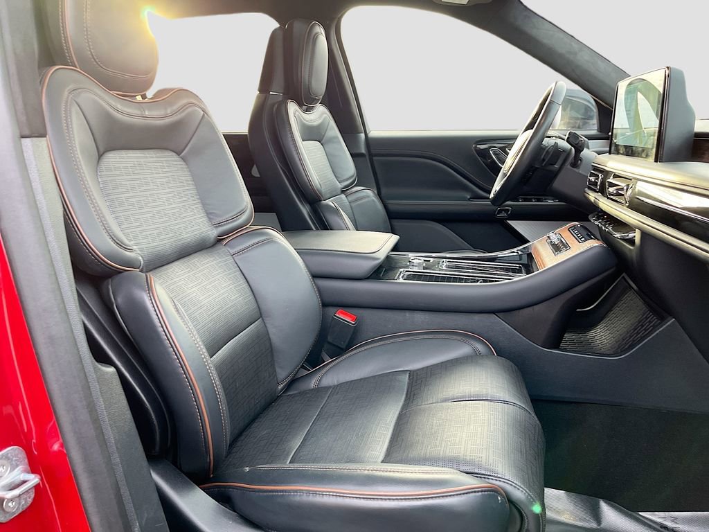 Used 2025 Lincoln Aviator Black Label image 29