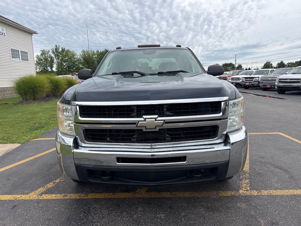 Used 2007 Chevrolet Silverado 2500 LT RWD image 3