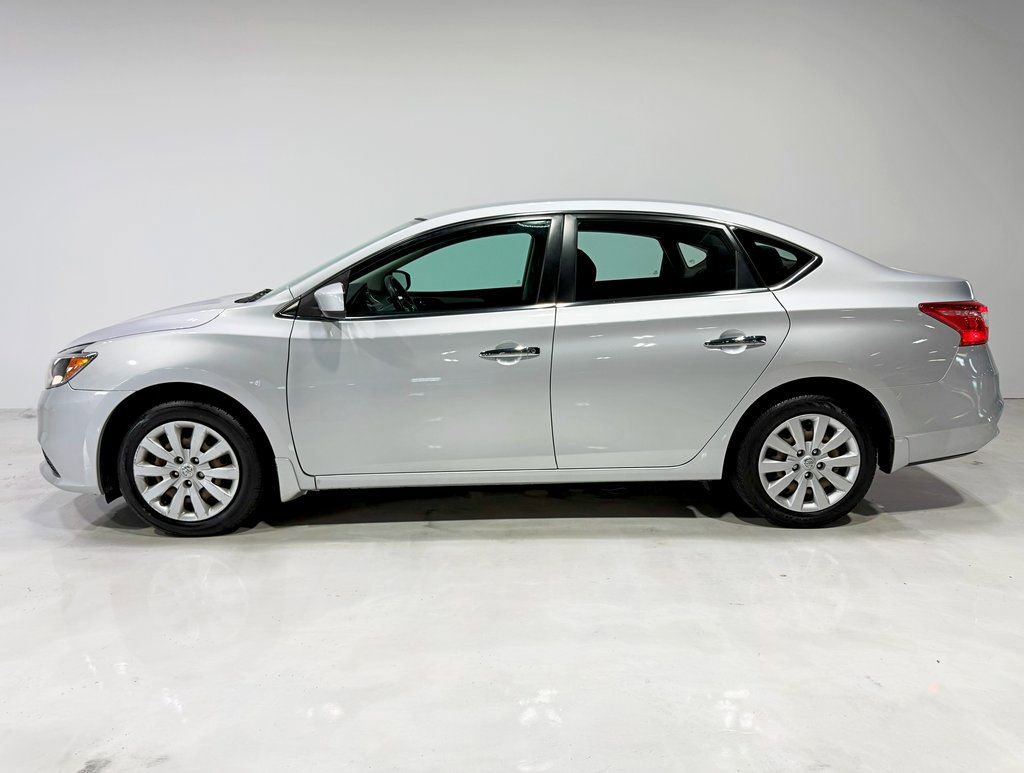 Used 2018 Nissan Sentra S image 4