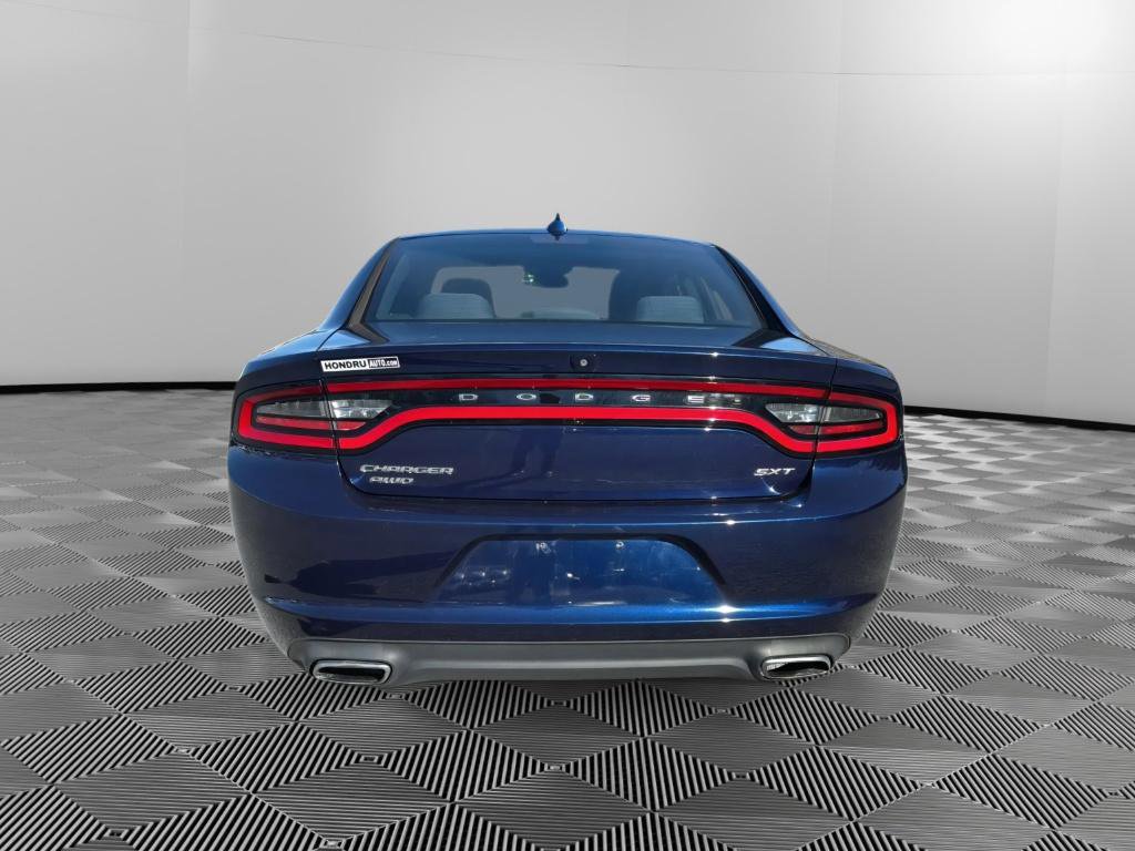 Used 2016 Dodge Charger SXT w/ Navigation & Travel Group image 8